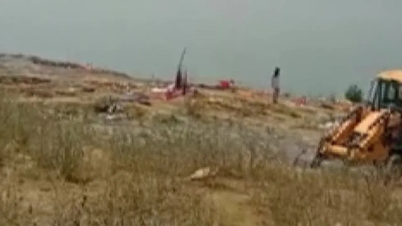 করোনাকালে গঙ্গায় ভাসছে প্রচুর মৃতদেহ, বিহার উত্তর প্রদেশের মধ্যে চাপান উতোর শুরু করোনাকালে গঙ্গায় ভাসছে প্রচুর মৃতদেহ, বিহার উত্তর প্রদেশের মধ্যে চাপান উতোর শুরু