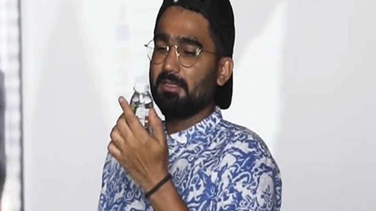 राजस्थान के इस खिलाड़ी ने इसे किया प्रपोज, कहा तुम बहुत सुंदर हो I LOVE YOU राजस्थान के इस खिलाड़ी ने इसे किया प्रपोज, कहा तुम बहुत सुंदर हो I LOVE YOU