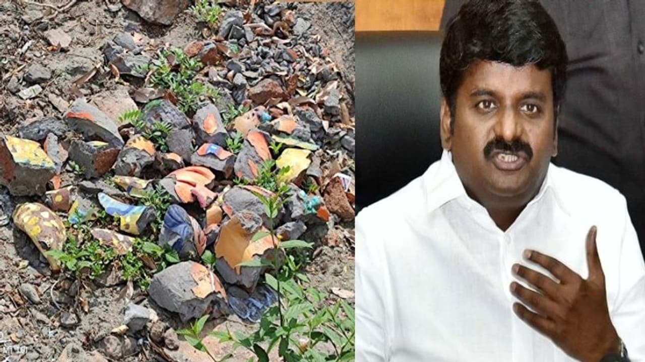 விராலிமலையில் உடைத்து எறியப்பட்ட சாமி சிலைகள்.. முன்னாள் அமைச்சர் விஜயபாஸ்கர் கடும் கண்டனம்.! போலீஸில் புகார்