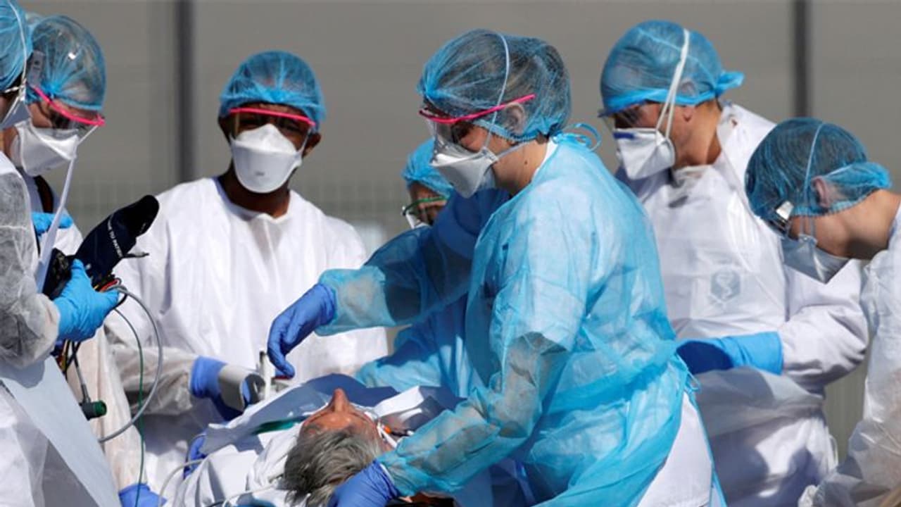 Health Tips : ഭൂമിയിലെ മാലാഖമാർക്ക് ഒരു ബി​ഗ് സല്യൂട്ട് ; ഇന്ന് അന്താരാഷ്ട്ര നഴ്‌സസ് ദിനം