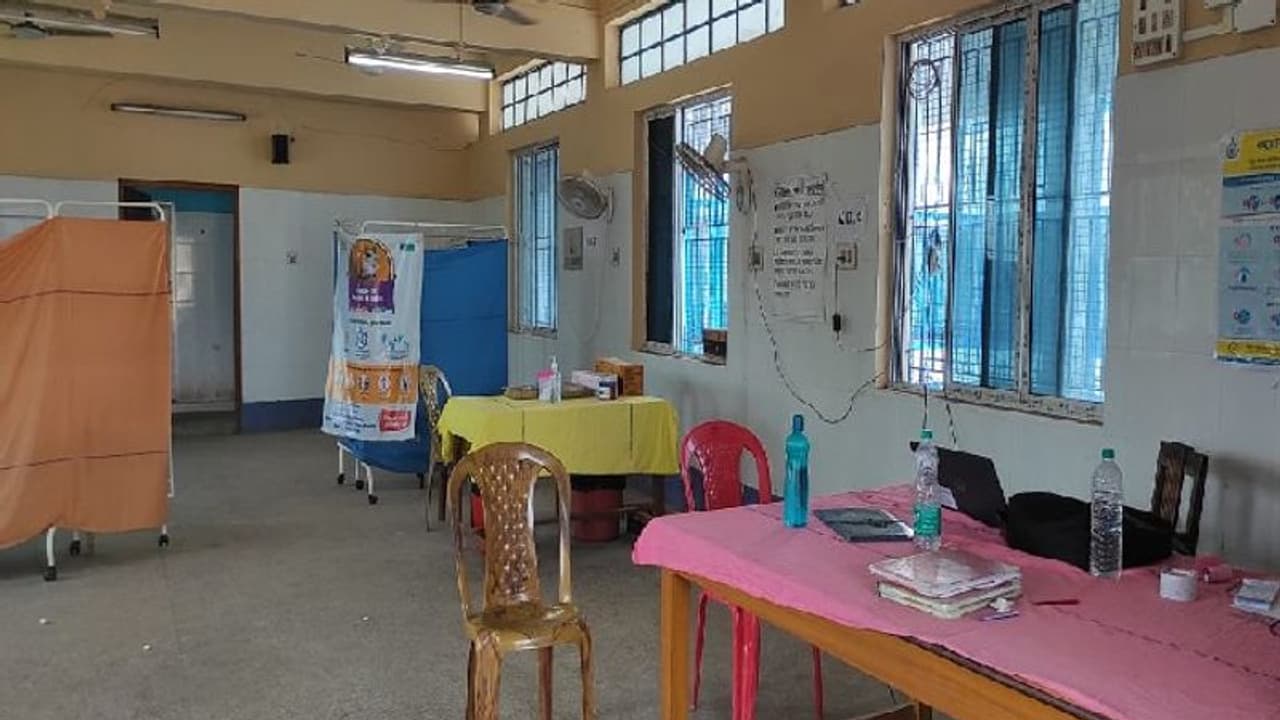 అధిక ఫీజులు: తెలంగాణలో ఆరు ప్రైవేట్ ఆసుపత్రుల్లో కోవిడ్ అనుమతులు రద్దు