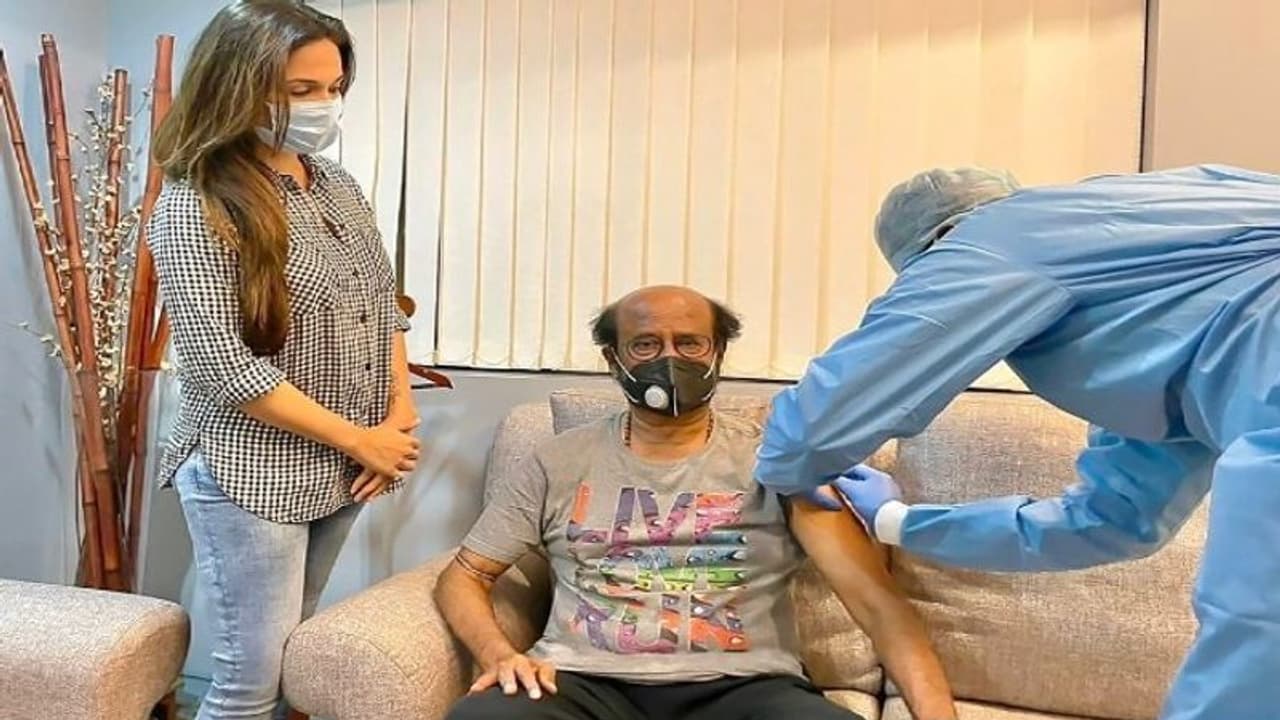సెకండ్‌ డోస్‌ వ్యాక్సిన్‌ తీసుకున్న సూపర్‌ స్టార్‌ రజనీకాంత్‌