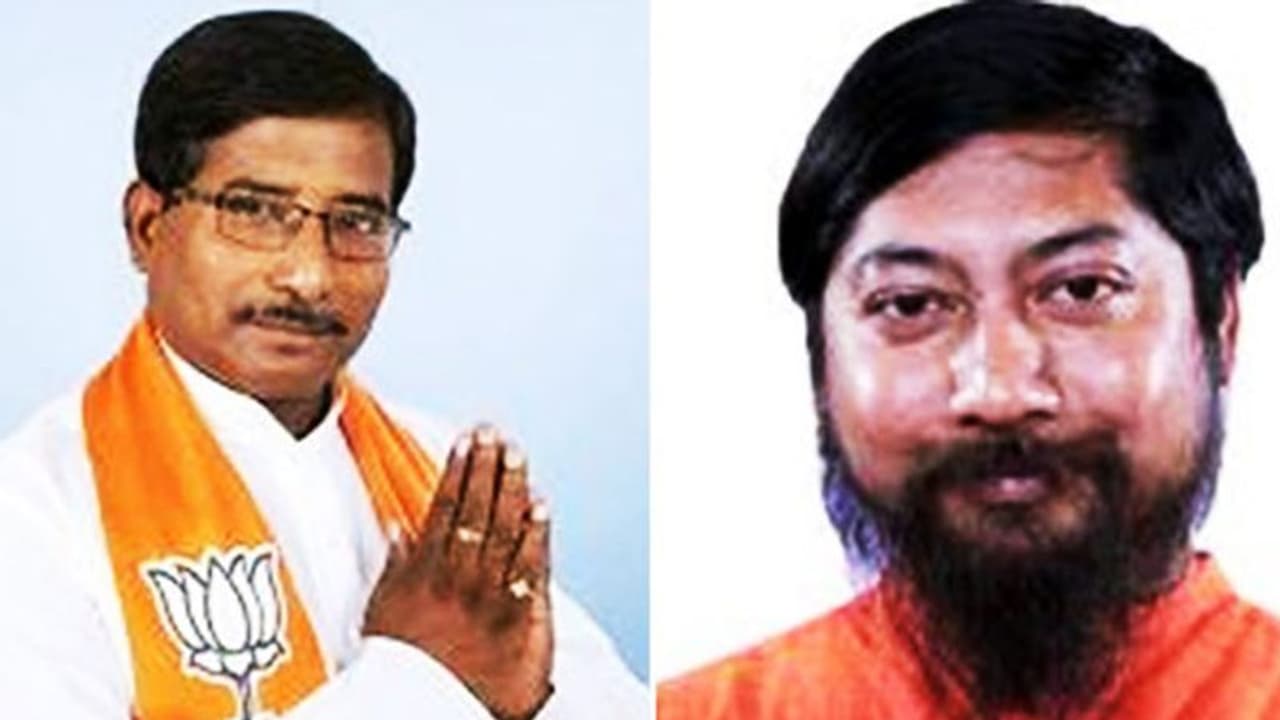 బెంగాల్: ఇద్దరు బీజేపీ ఎమ్మెల్యేల రాజీనామా.. 75కు పడిపోయిన కమలనాథుల బలం బెంగాల్: ఇద్దరు బీజేపీ ఎమ్మెల్యేల రాజీనామా.. 75కు పడిపోయిన కమలనాథుల బలం