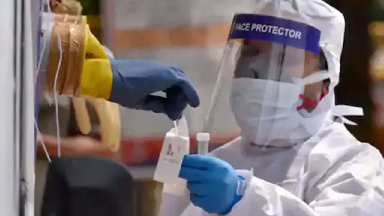 తెలంగాణకు ఊరట.. స్వల్పంగా తగ్గిన కేసులు, జీహెచ్ఎంసీలో తీవ్రత తెలంగాణకు ఊరట.. స్వల్పంగా తగ్గిన కేసులు, జీహెచ్ఎంసీలో తీవ్రత