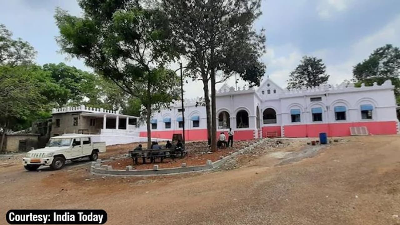 Committed to cause of society: RSS volunteers convert dysfunctional hospital into covid care centre
