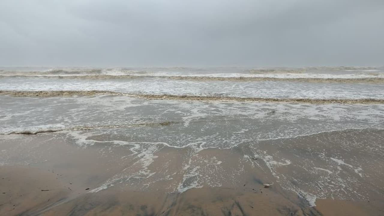 ಅರಬ್ಬಿ ಸಮುದ್ರದಲ್ಲಿ 3 ಬೋಟು ದುರಂತ: ಐವರು ನಾಪತ್ತೆ