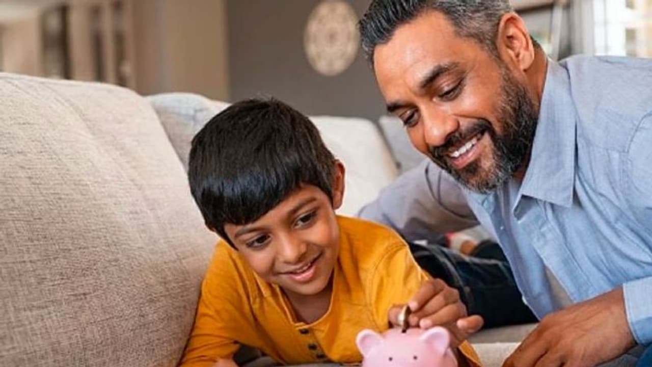 വിദ്യാഭ്യാസ ചെലവുകൾ ഓർത്ത് ആശങ്കപ്പെടേണ്ട; കുട്ടികളുടെ സാമ്പത്തിക ഭാവി സുരക്ഷിതമാക്കാനുള്ള 5 വഴികൾ വിദ്യാഭ്യാസ ചെലവുകൾ ഓർത്ത് ആശങ്കപ്പെടേണ്ട; കുട്ടികളുടെ സാമ്പത്തിക ഭാവി സുരക്ഷിതമാക്കാനുള്ള 5 വഴികൾ