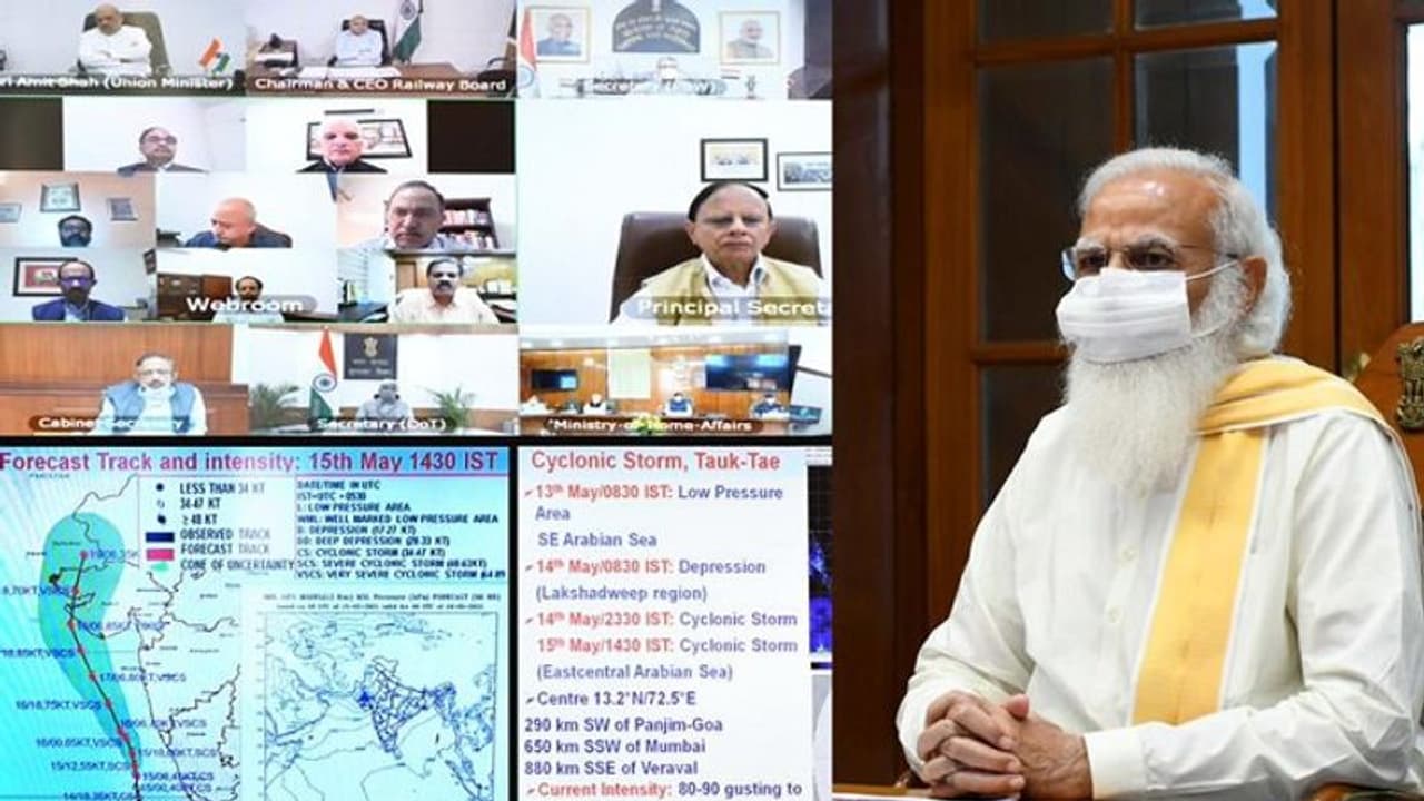 ಪ್ರಧಾನಿ ಮೋದಿ ಉನ್ನತ ಮಟ್ಟದ ಸಭೆ; ತೌಕ್ಟೆ ಚಂಡಮಾರುತ ಎದುರಿಸಲು ಸಿದ್ಧತೆ ಪರಿಶೀಲನೆ! ಪ್ರಧಾನಿ ಮೋದಿ ಉನ್ನತ ಮಟ್ಟದ ಸಭೆ; ತೌಕ್ಟೆ ಚಂಡಮಾರುತ ಎದುರಿಸಲು ಸಿದ್ಧತೆ ಪರಿಶೀಲನೆ!