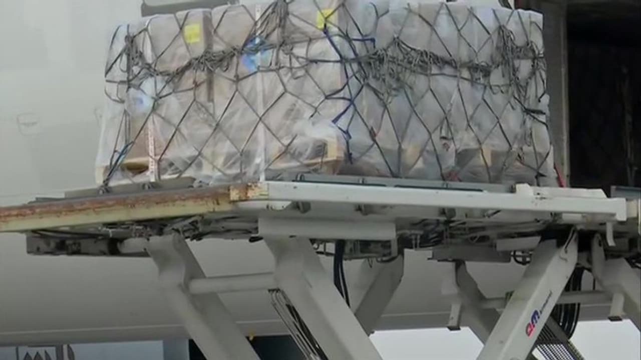 Oxygen का News मीटरः ओडिशा ने 777 टैंकर्स से 14294.141 एमटी ऑक्सीजन 13 राज्यों के लिए भेजा Oxygen का News मीटरः ओडिशा ने 777 टैंकर्स से 14294.141 एमटी ऑक्सीजन 13 राज्यों के लिए भेजा