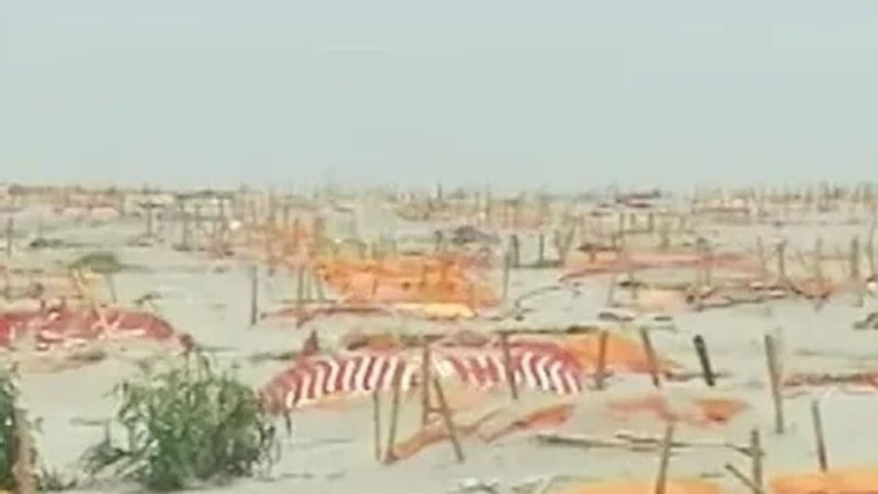 गंगा नदी में कोरोना संक्रमितों के शव बहाए जाने से क्या होगा परिणाम,यह पता लगाने के लिए शोध करेगा कानपुर IIT गंगा नदी में कोरोना संक्रमितों के शव बहाए जाने से क्या होगा परिणाम,यह पता लगाने के लिए शोध करेगा कानपुर IIT