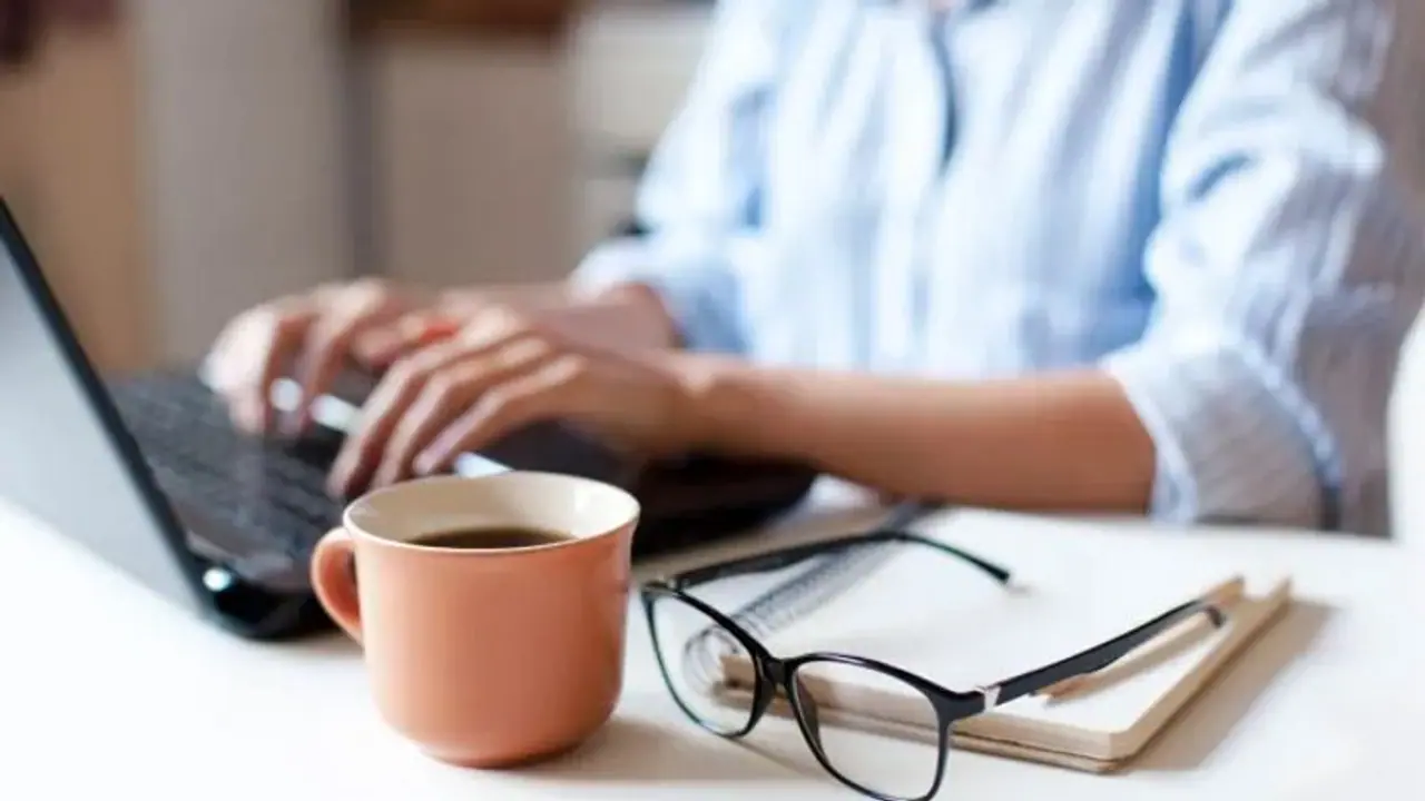 corona virus : ఢిల్లీ గవర్నమెంట్ ఆఫీసులో పని చేసే వికలాంగులు, గర్భిణులకు వర్క్ ఫ్రం హోం.. corona virus : ఢిల్లీ గవర్నమెంట్ ఆఫీసులో పని చేసే వికలాంగులు, గర్భిణులకు వర్క్ ఫ్రం హోం..