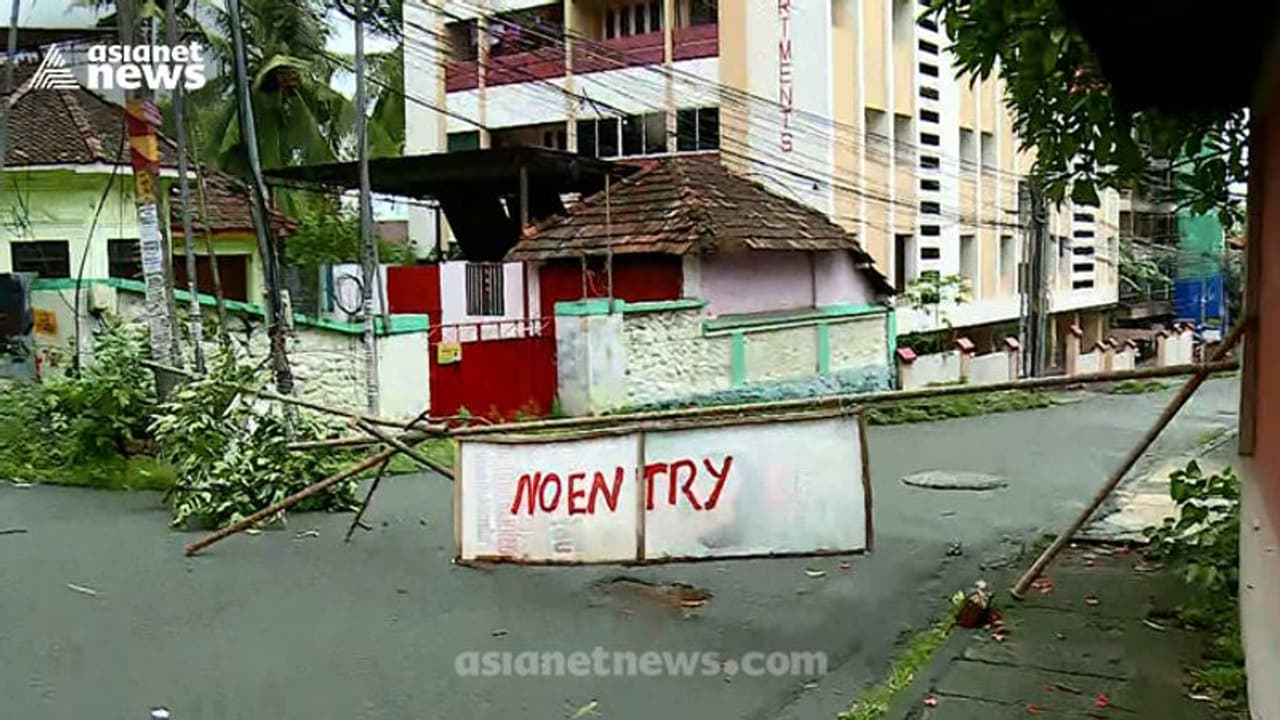 തലസ്ഥാനത്ത് ട്രിപ്പിള്‍ ലോക്ക്ഡൗണ്‍ നടപടികള്‍ തുടങ്ങി; മേഖല തിരിച്ച് നിയന്ത്രണങ്ങള്‍, റോഡുകള്‍ അടയ്ക്കുന്നു