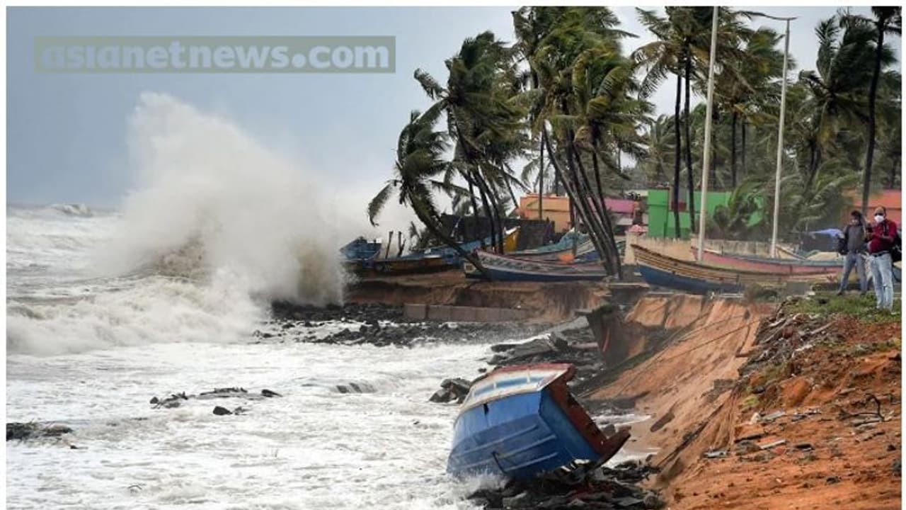കടലാക്രമണ സാധ്യത; തീരദേശങ്ങളിൽ ഉള്ളവർക്ക് ജാഗ്രതാ നിര്‍ദ്ദേശം