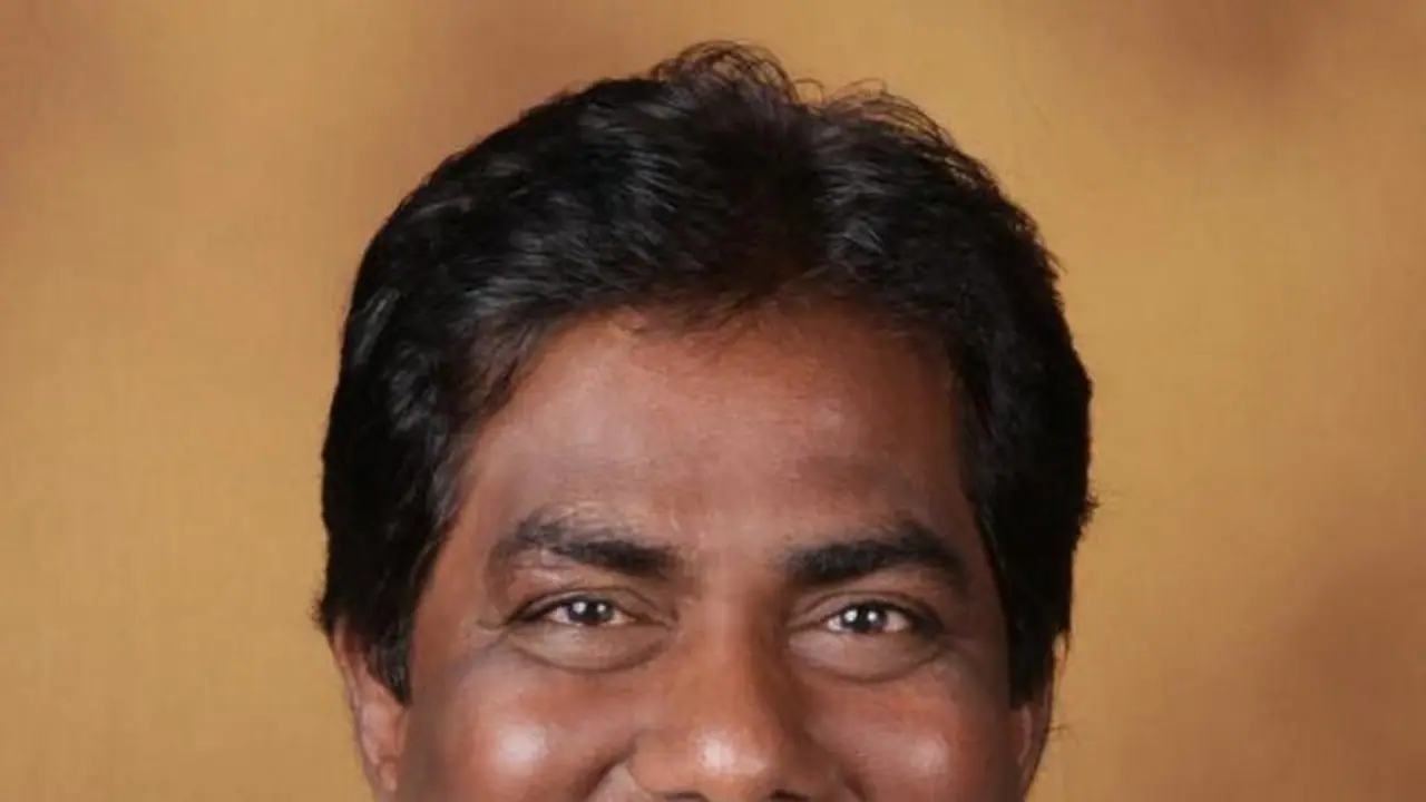 மதுரைக்கு தேவையாக ஆக்சிஜன் விநியோகிக்க தனியார் ஆலைகளுக்கு கோரிக்கை. சுற்றிச் சுழலும் அமைச்சர்கள்.