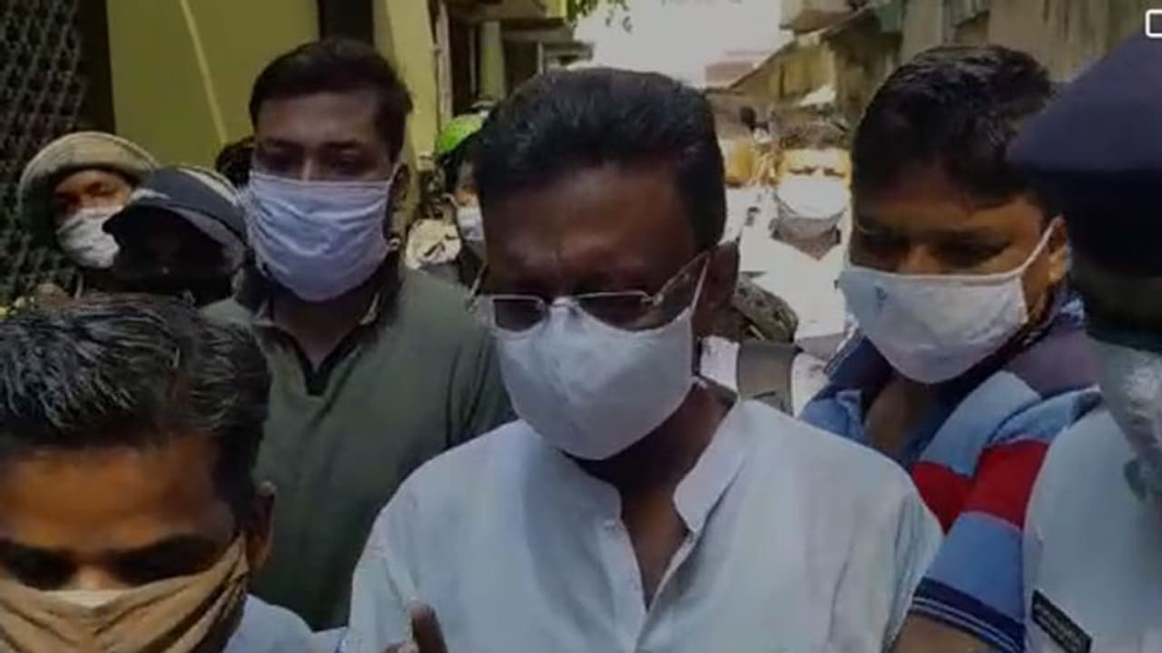 সারা রাত কাটল উদ্বেগ আর চিন্তায়, প্রেসিডেন্সি জেলে উত্তমকুমার সেলে ফিরহাদ সুব্রত