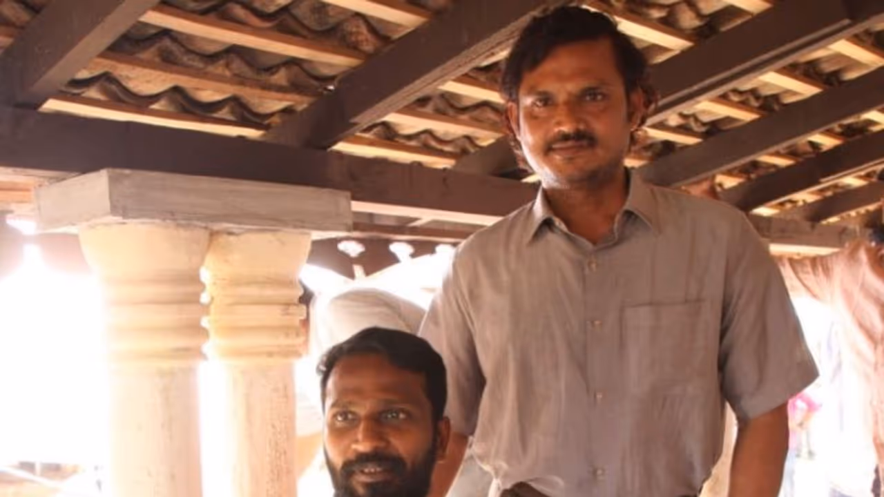 அசுரன் பட நடிகர் கொரோனா தொற்றால் மரணம்... சோகத்தில் மூழ்கிய கோலிவுட்...! அசுரன் பட நடிகர் கொரோனா தொற்றால் மரணம்... சோகத்தில் மூழ்கிய கோலிவுட்...!