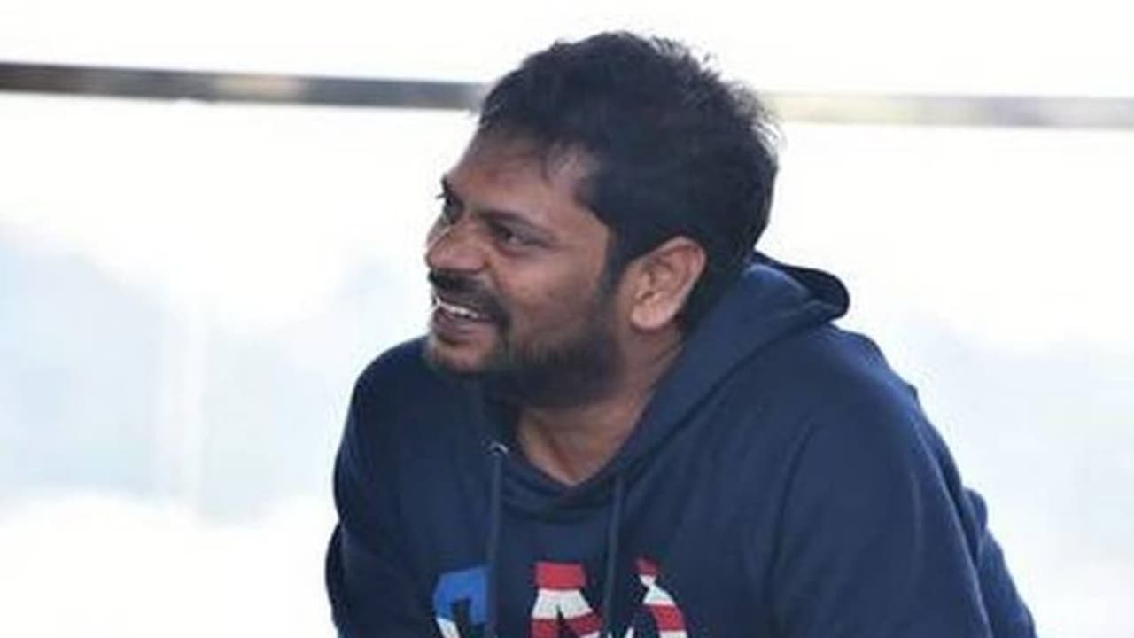 ఐసీయు దొరక్క తల్లిని పోగొట్టుకున్న మెగా డైరక్టర్!! ఐసీయు దొరక్క తల్లిని పోగొట్టుకున్న మెగా డైరక్టర్!!