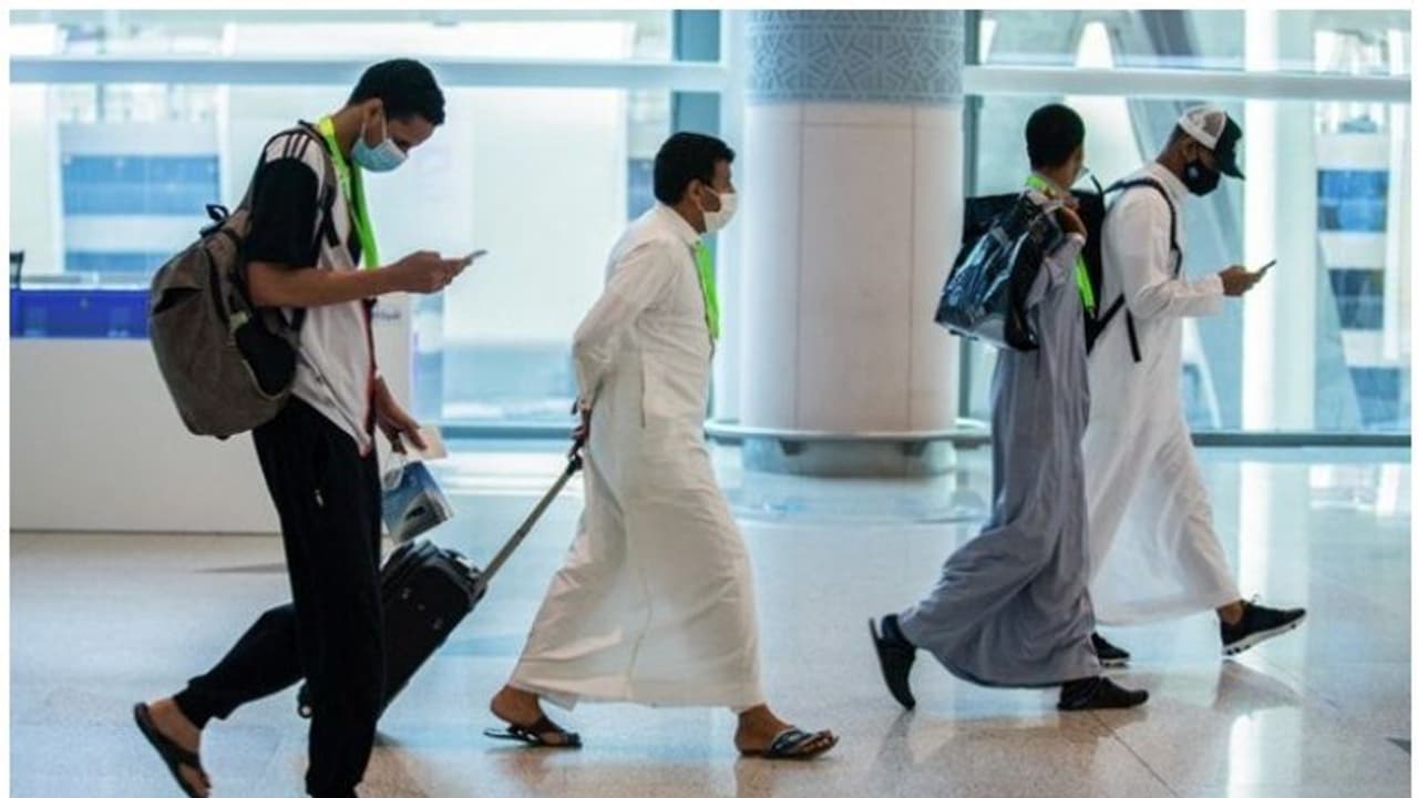 സൗദി അറേബ്യയിൽ ഇന്നും പുതിയ കൊവിഡ് രോഗികളുടെ എണ്ണം ആയിരത്തിൽ താഴെ സൗദി അറേബ്യയിൽ ഇന്നും പുതിയ കൊവിഡ് രോഗികളുടെ എണ്ണം ആയിരത്തിൽ താഴെ