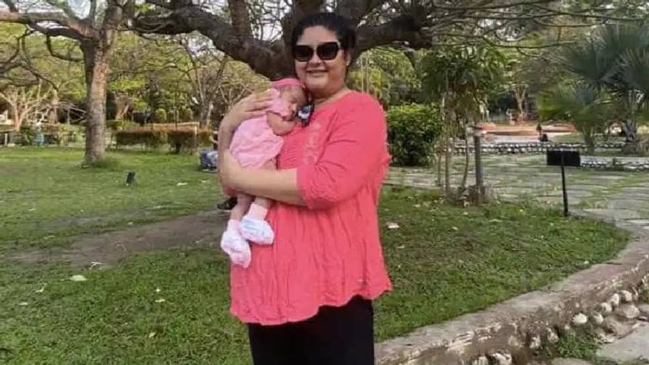 കൊവിഡില്‍ അമ്മയെ നഷ്ടപ്പെട്ട കുഞ്ഞുങ്ങള്‍ക്ക് മുലപ്പാലുമായി യുവതി