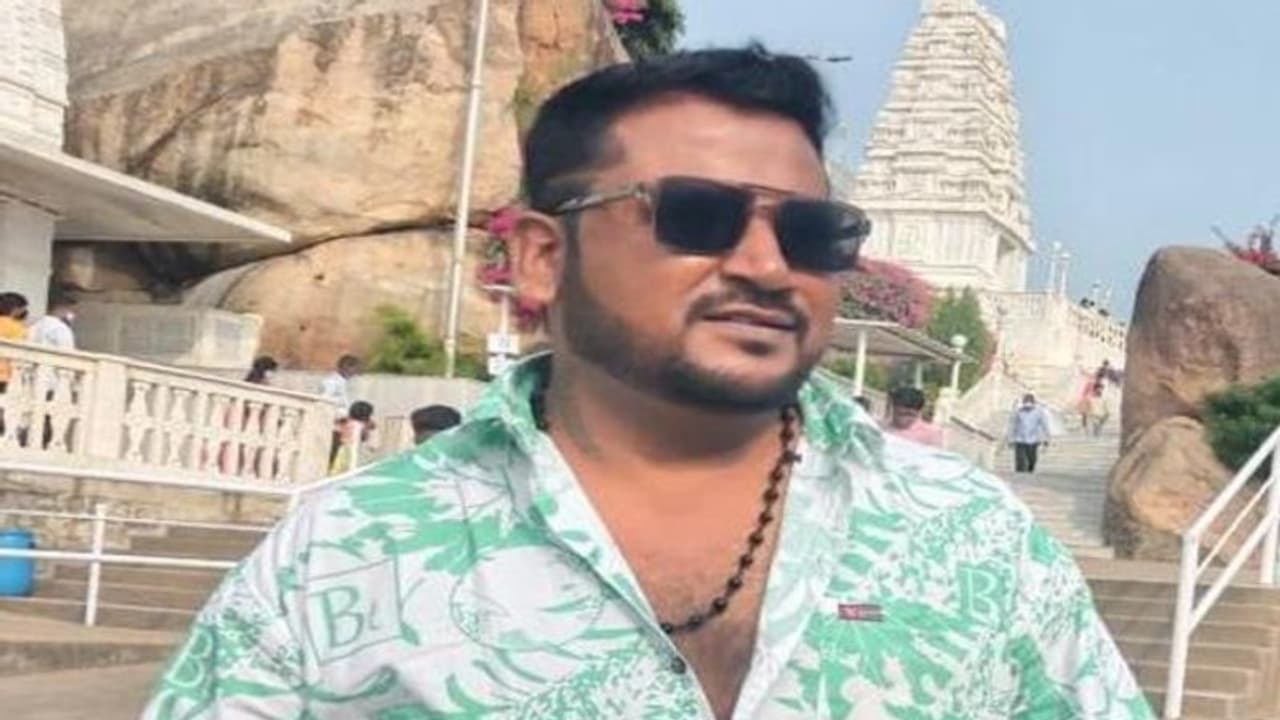 కరోనా విషాదంః టాలీవుడ్‌ మేకప్‌మెన్‌ కన్నుమూత..