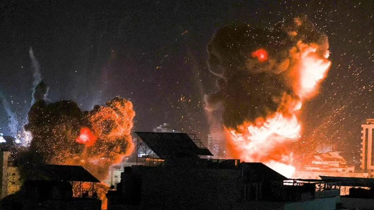 কেরল সন্ত্রাসবাদীদের মুক্তাঞ্চলে পরিণত হয়েছে, বিদায়কালে বার্তা পুলিশ প্রধানের কেরল সন্ত্রাসবাদীদের মুক্তাঞ্চলে পরিণত হয়েছে, বিদায়কালে বার্তা পুলিশ প্রধানের