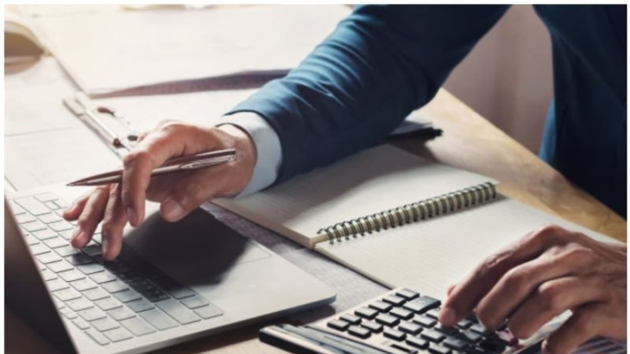 GST Course : ഗുലാത്തി ഇൻസ്റ്റിറ്റ്യൂട്ട് ജി.എസ്.ടി കോഴ്സ്; ഈ തീയതി വരെ അപേക്ഷിക്കാം GST Course : ഗുലാത്തി ഇൻസ്റ്റിറ്റ്യൂട്ട് ജി.എസ്.ടി കോഴ്സ്; ഈ തീയതി വരെ അപേക്ഷിക്കാം