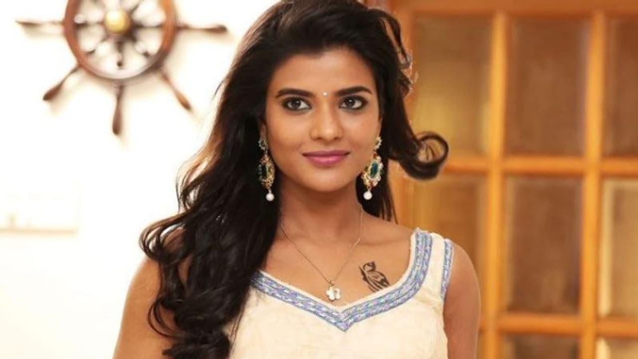 കൊവിഡ്: തമിഴ്നാട് മുഖ്യമന്ത്രിയുടെ ദുരിതാശ്വാസ നിധിയിലേക്ക് ഒരു ലക്ഷം രൂപ നല്കി ഐശ്വര്യ രാജേഷ് കൊവിഡ്: തമിഴ്നാട് മുഖ്യമന്ത്രിയുടെ ദുരിതാശ്വാസ നിധിയിലേക്ക് ഒരു ലക്ഷം രൂപ നല്കി ഐശ്വര്യ രാജേഷ്