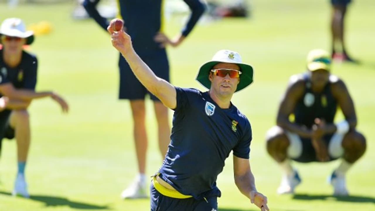 എബിഡി എന്തുകൊണ്ട് വിരമിക്കല് പിന്വലിച്ചില്ല; കാരണം വെളിപ്പെടുത്തി ബൗച്ചര് എബിഡി എന്തുകൊണ്ട് വിരമിക്കല് പിന്വലിച്ചില്ല; കാരണം വെളിപ്പെടുത്തി ബൗച്ചര്