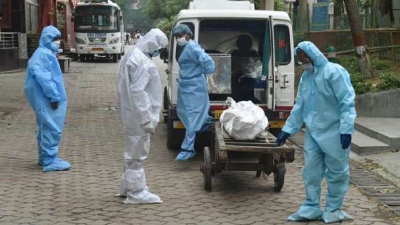 இன்னும் ஓரிரு நாட்களில் தமிழகத்தில் கொரோனா இறப்பு விகிதம் குறையும்.. அமைச்சர் நம்பிக்கை.