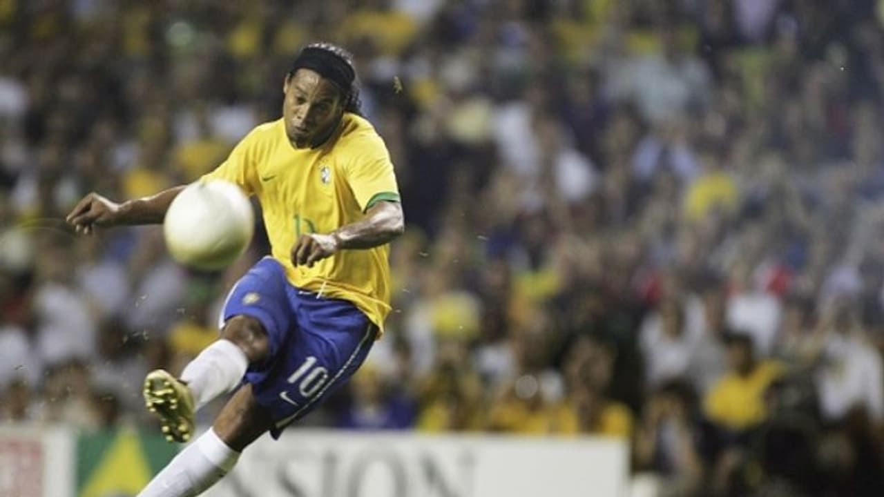 റൊണാൾഡീഞ്ഞോയ്‌ക്ക് യുഎഇയുടെ ആദരം; ഗോൾഡൻ വിസ നൽകി