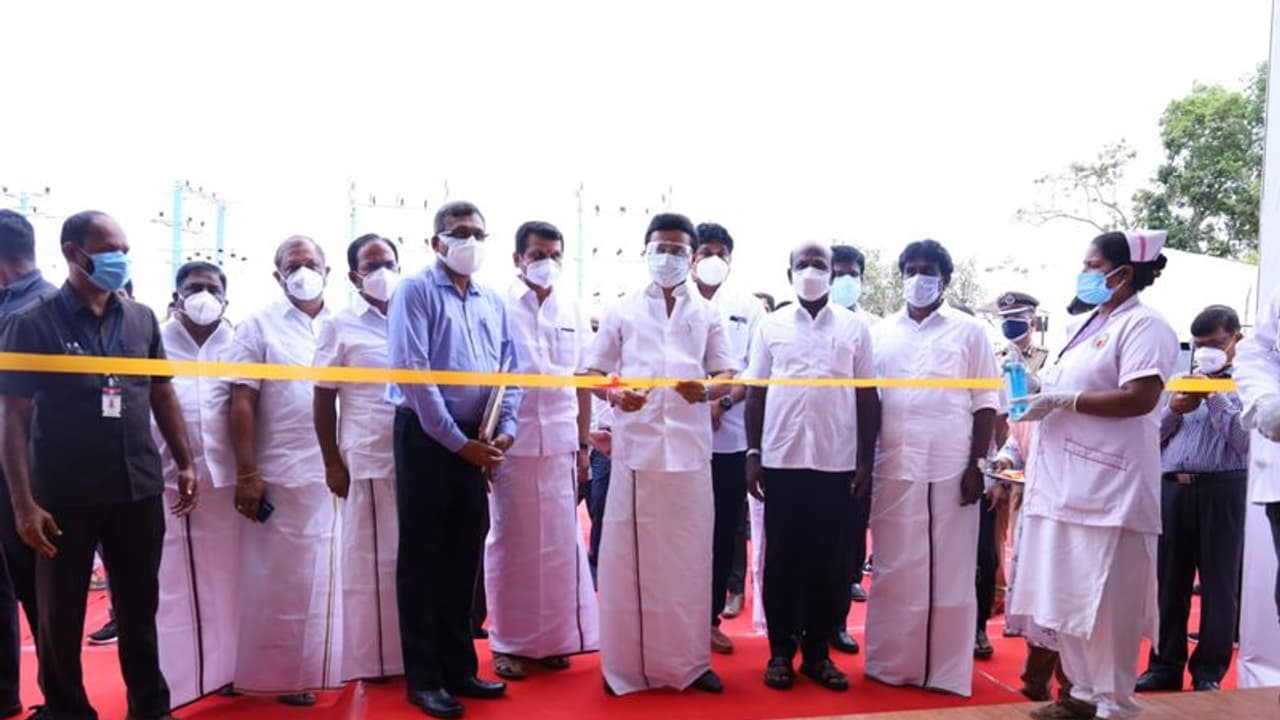 சேலத்தில் முதல்வர் மு.க.ஸ்டாலின்... இரும்பாலையில் கொரோனா சிகிச்சை மையத்தை திறந்து வைத்து ஆய்வு...!