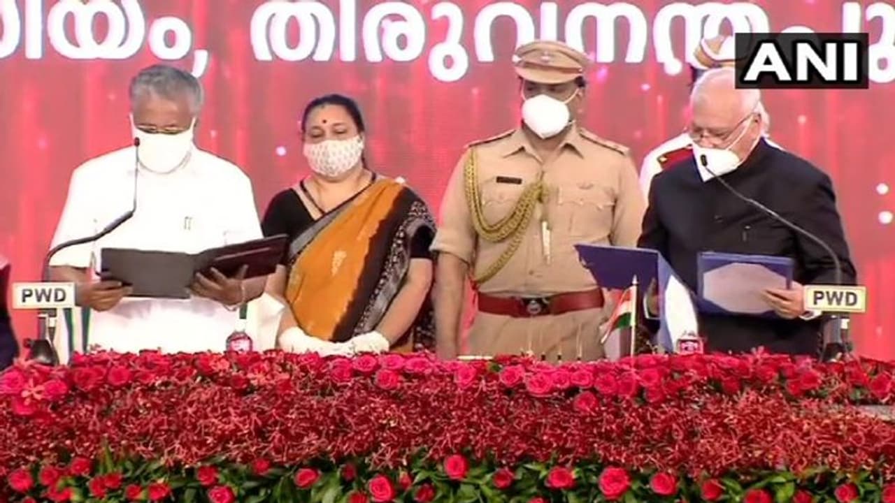 করোনা যোদ্ধা শৈলজা বাদ কেরল মন্ত্রিসভা থেকে, জামাইকে মন্ত্রী করে দ্বিতীয়বার মুখ্যমন্ত্রী হলেন বিয়জন করোনা যোদ্ধা শৈলজা বাদ কেরল মন্ত্রিসভা থেকে, জামাইকে মন্ত্রী করে দ্বিতীয়বার মুখ্যমন্ত্রী হলেন বিয়জন