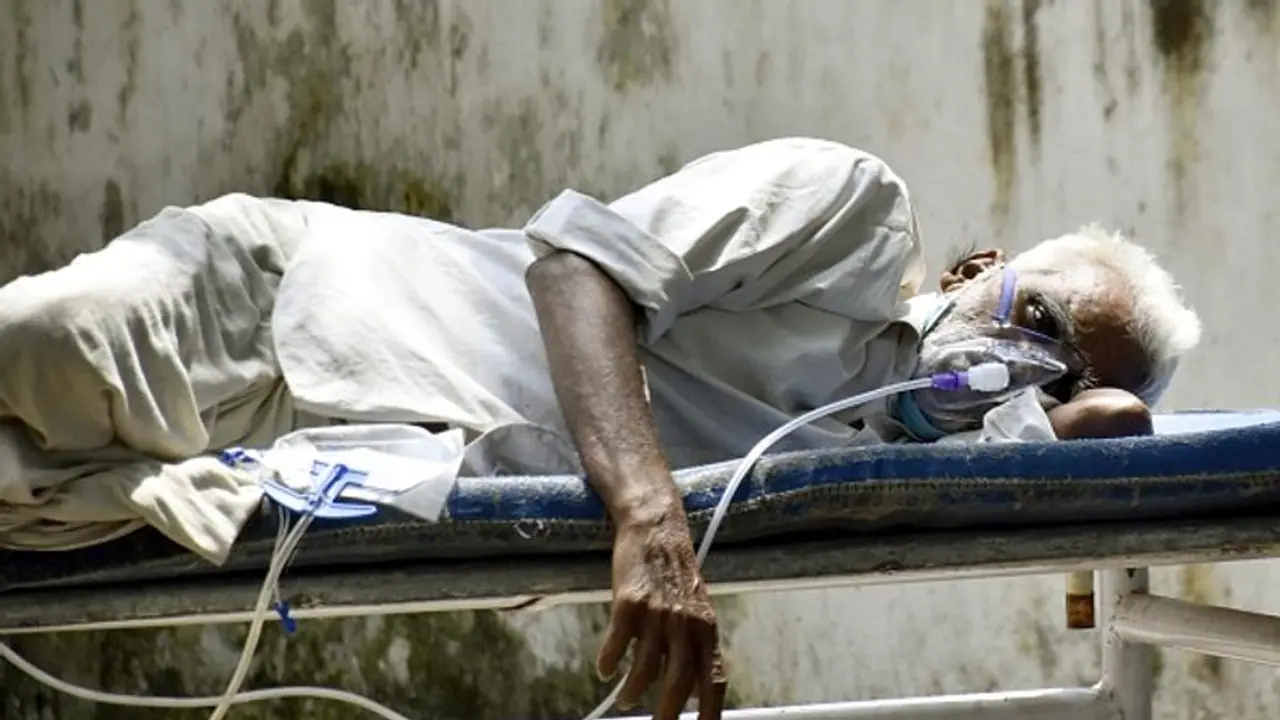 విషాదం : తండ్రికి బ్లాక్ ఫంగస్ లక్షణాలు.. తనతో కాదంటూ వదిలేసి వెళ్లిన కొడుకు.. విషాదం : తండ్రికి బ్లాక్ ఫంగస్ లక్షణాలు.. తనతో కాదంటూ వదిలేసి వెళ్లిన కొడుకు..