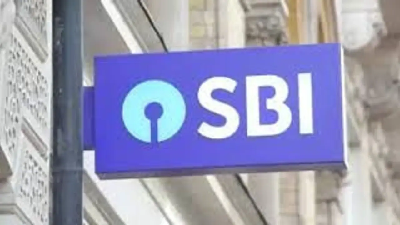 SBI Interest Rate Hike:ಮತ್ತೆ ಬಡ್ಡಿದರ ಹೆಚ್ಚಳ ಮಾಡಿದ ಎಸ್ ಬಿಐ; ಮುಂದಿನ ತಿಂಗಳಿಂದ ಗೃಹಸಾಲದ ಇಎಂಐ ಏರಿಕೆ SBI Interest Rate Hike:ಮತ್ತೆ ಬಡ್ಡಿದರ ಹೆಚ್ಚಳ ಮಾಡಿದ ಎಸ್ ಬಿಐ; ಮುಂದಿನ ತಿಂಗಳಿಂದ ಗೃಹಸಾಲದ ಇಎಂಐ ಏರಿಕೆ