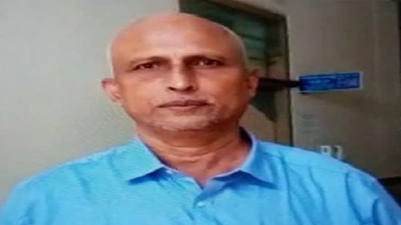 వివాదాస్పద వైద్యుడు డాక్టర్ సుధాకర్‌ గుండెపోటుతో మృతి