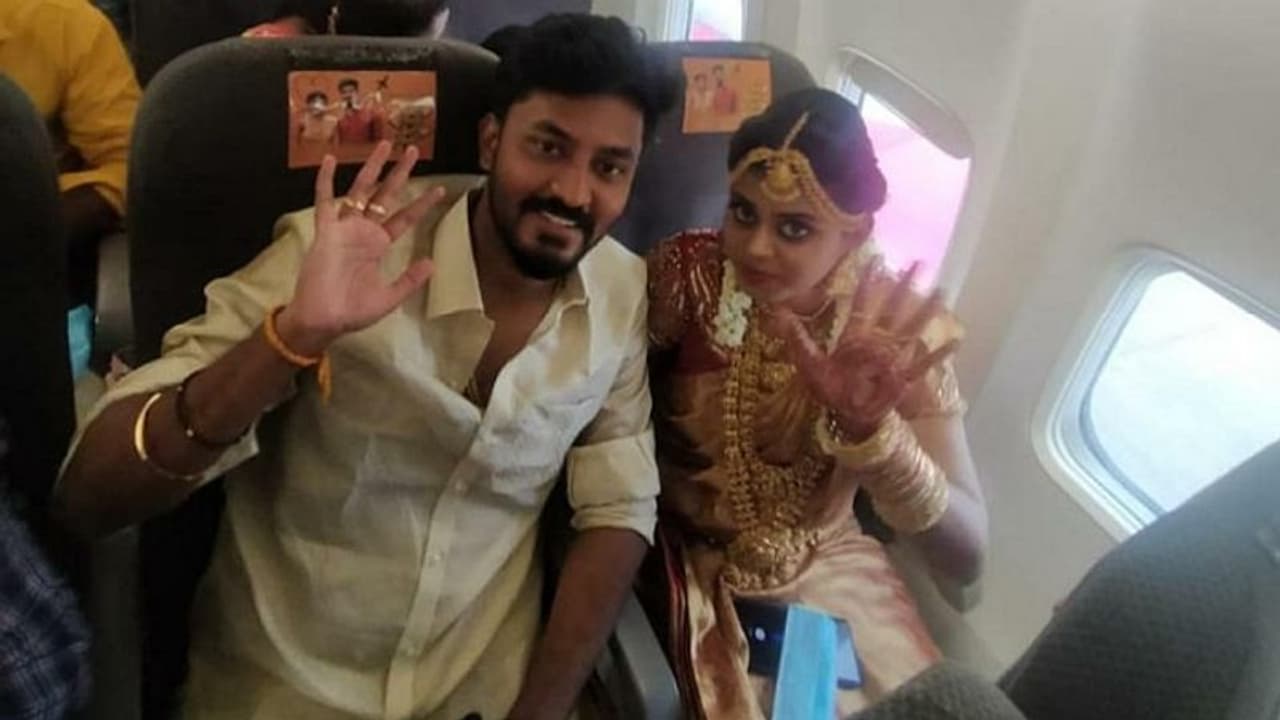 విమానంలో పెళ్లి:విచారణకు డీజీసీఏ ఆదేశం విమానంలో పెళ్లి:విచారణకు డీజీసీఏ ఆదేశం