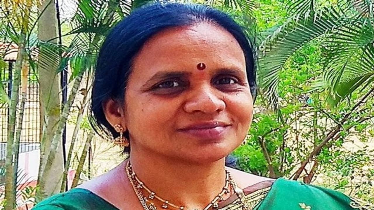 చంద్రకళ దీకొండ కవిత: నిరంతర వ్యూహాలు చంద్రకళ దీకొండ కవిత: నిరంతర వ్యూహాలు