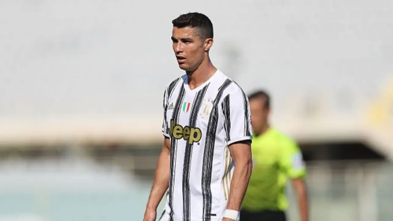 റയലിലേക്ക് പോകുന്നുവെന്ന വാര്ത്തകളോട് പ്രതികരിച്ച് റൊണാള്ഡോ റയലിലേക്ക് പോകുന്നുവെന്ന വാര്ത്തകളോട് പ്രതികരിച്ച് റൊണാള്ഡോ