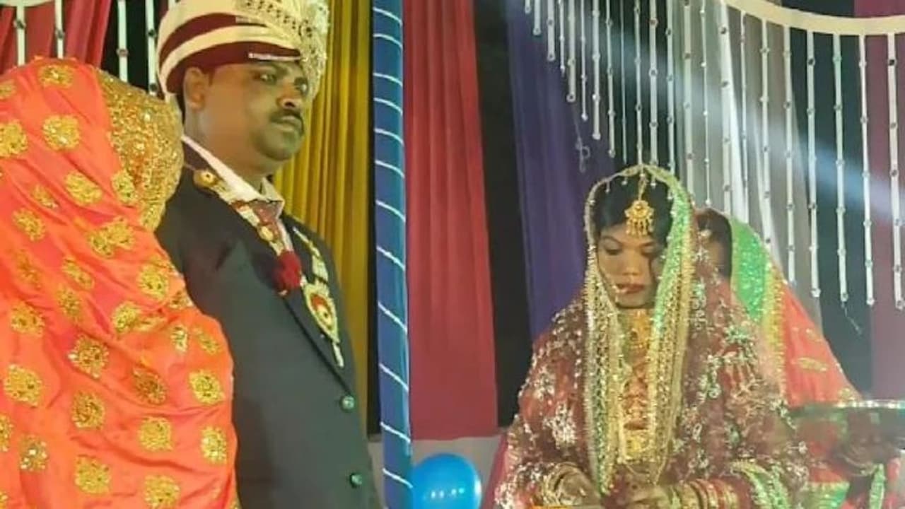 बेटी पैदा होने के 3 दिन बाद RPF जवान ने पत्नी को मारडाला, थाने में किया सरेंडर, सास ने सुनाई पूरी कहानी बेटी पैदा होने के 3 दिन बाद RPF जवान ने पत्नी को मारडाला, थाने में किया सरेंडर, सास ने सुनाई पूरी कहानी