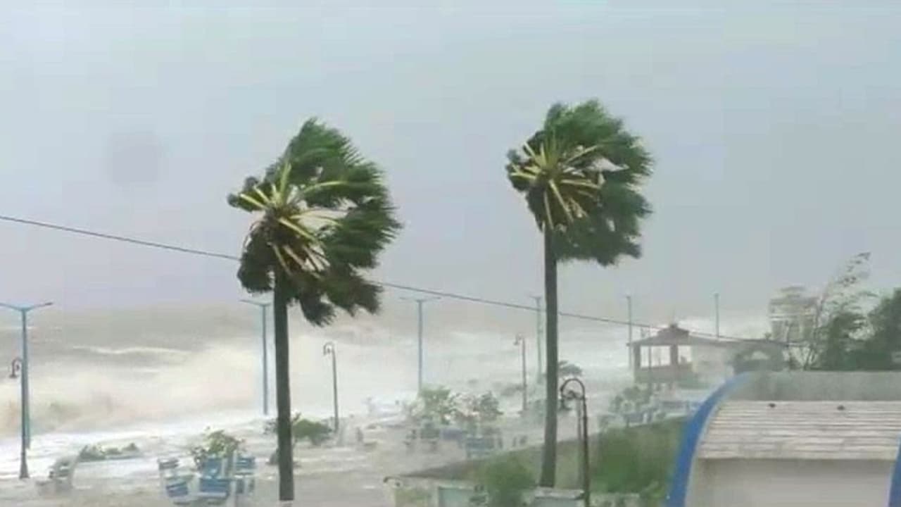 Heavy rains, strong winds last eastern coast as Cyclone Yaas landfall process begins