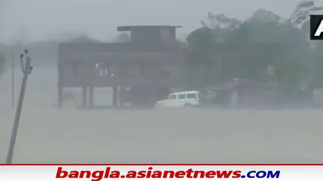 Cyclone Yaas: তাণ্ডব চলবে ২ ঘণ্টারও বেশি সময় ধরে, প্রাকৃতিক দুর্যোগ মোকাবিলায় নৌবাহিনী