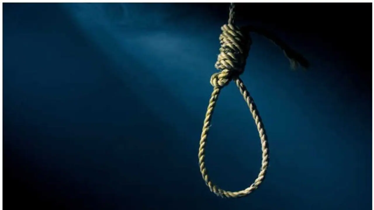 Naxals Hanged Villagers: ఒకే కుటుంబానికి చెందిన నలుగురిని ఉరితీసిన నక్సలైట్లు.. !