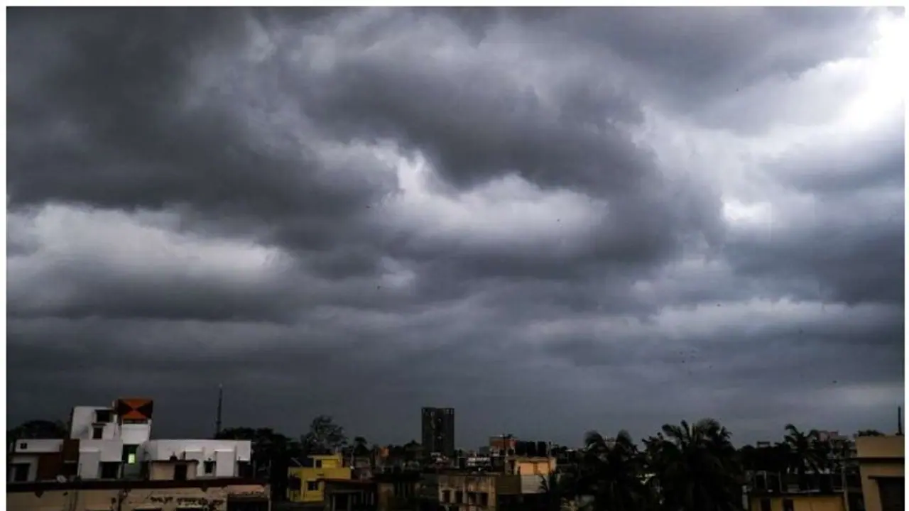 மக்களே உஷார்... இந்த 6 மாவட்டங்களில் கனமழை வெளுத்து வாங்கப்போகுது...! மக்களே உஷார்... இந்த 6 மாவட்டங்களில் கனமழை வெளுத்து வாங்கப்போகுது...!