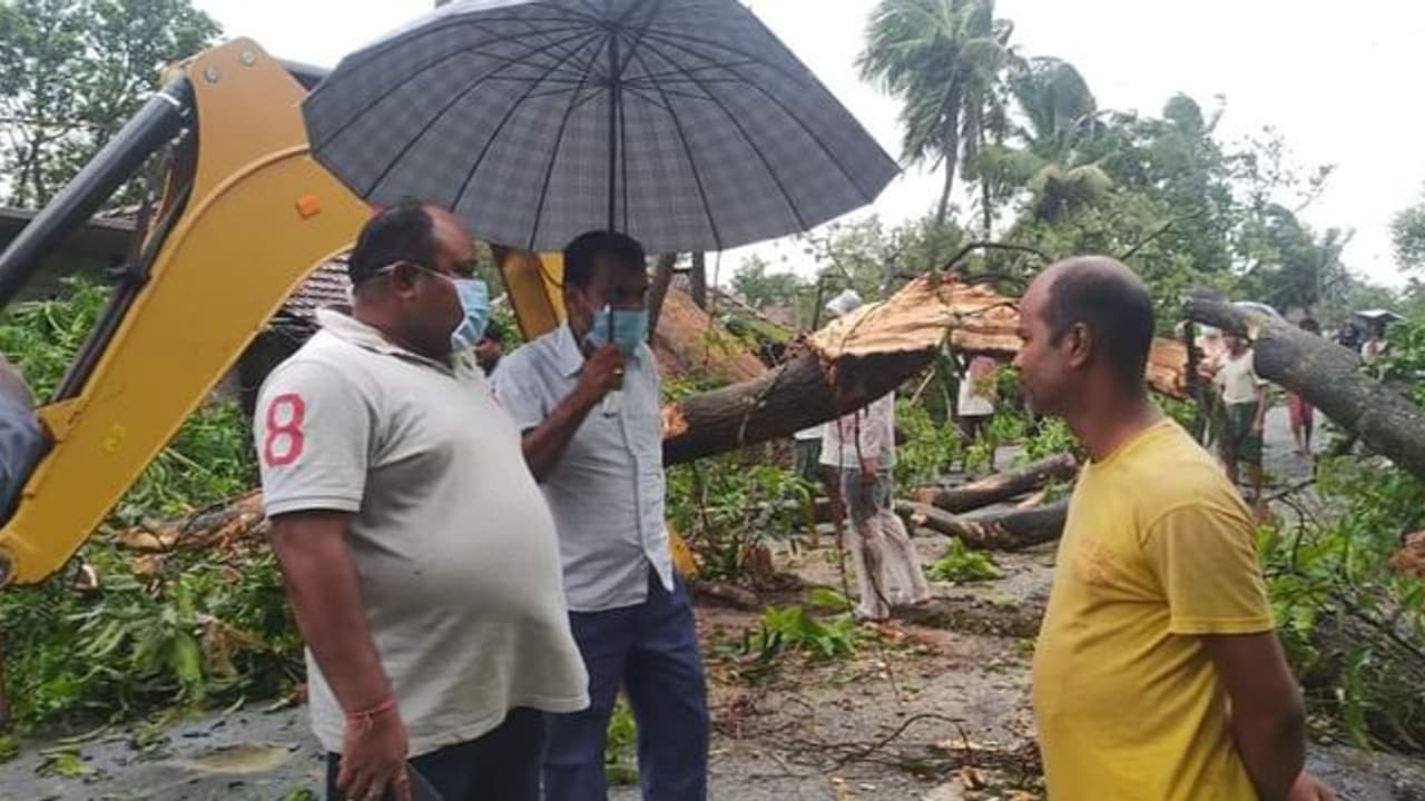 భయంకరమైన తుఫాన్.. బయటకెందుకు వచ్చావ్ అంటే.. ఏమన్నాడో తెలుసా?