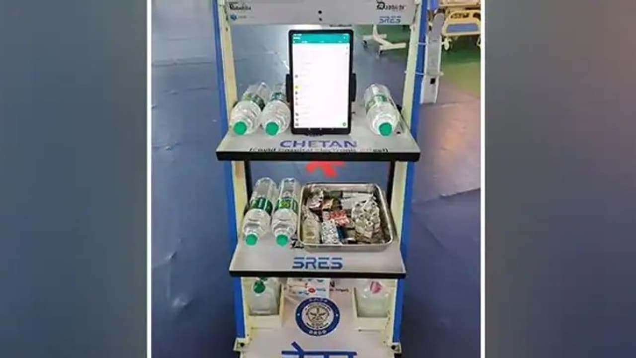 করোনা রোগীদের সেবা করতে তৈরি রোবট, স্বাস্থ্যকর্মীদের সাহায্য করতে এবার আসছে চেতন