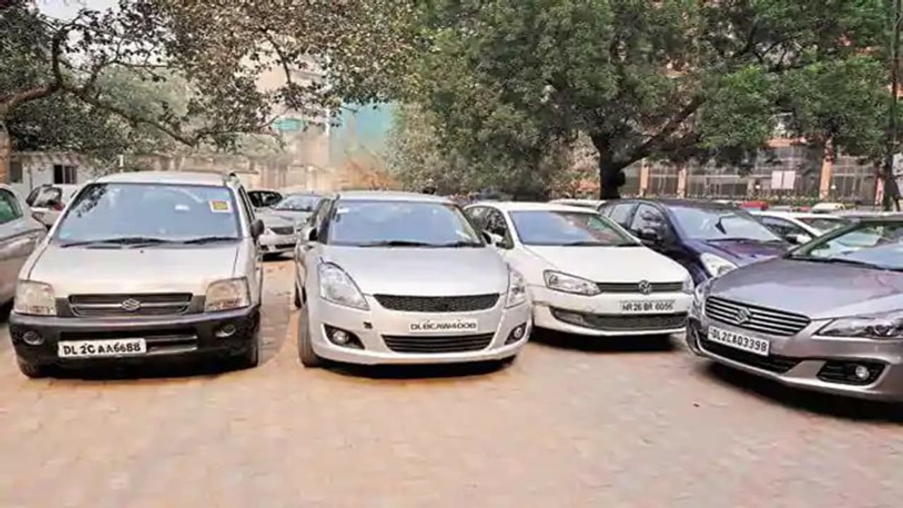 அவரால் காருக்கு டியூவ் கட்ட முடியல... கலங்கும் இயக்குநர் சுப்ரமணிய சிவா..!