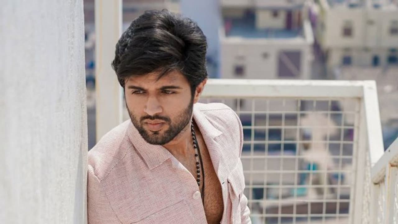 విజయ్ దేవరకొండ మల్టిప్లెక్స్ ఈ వారమే లాంచ్ కు సిద్దం, తొలి సినిమా ఏదంటే