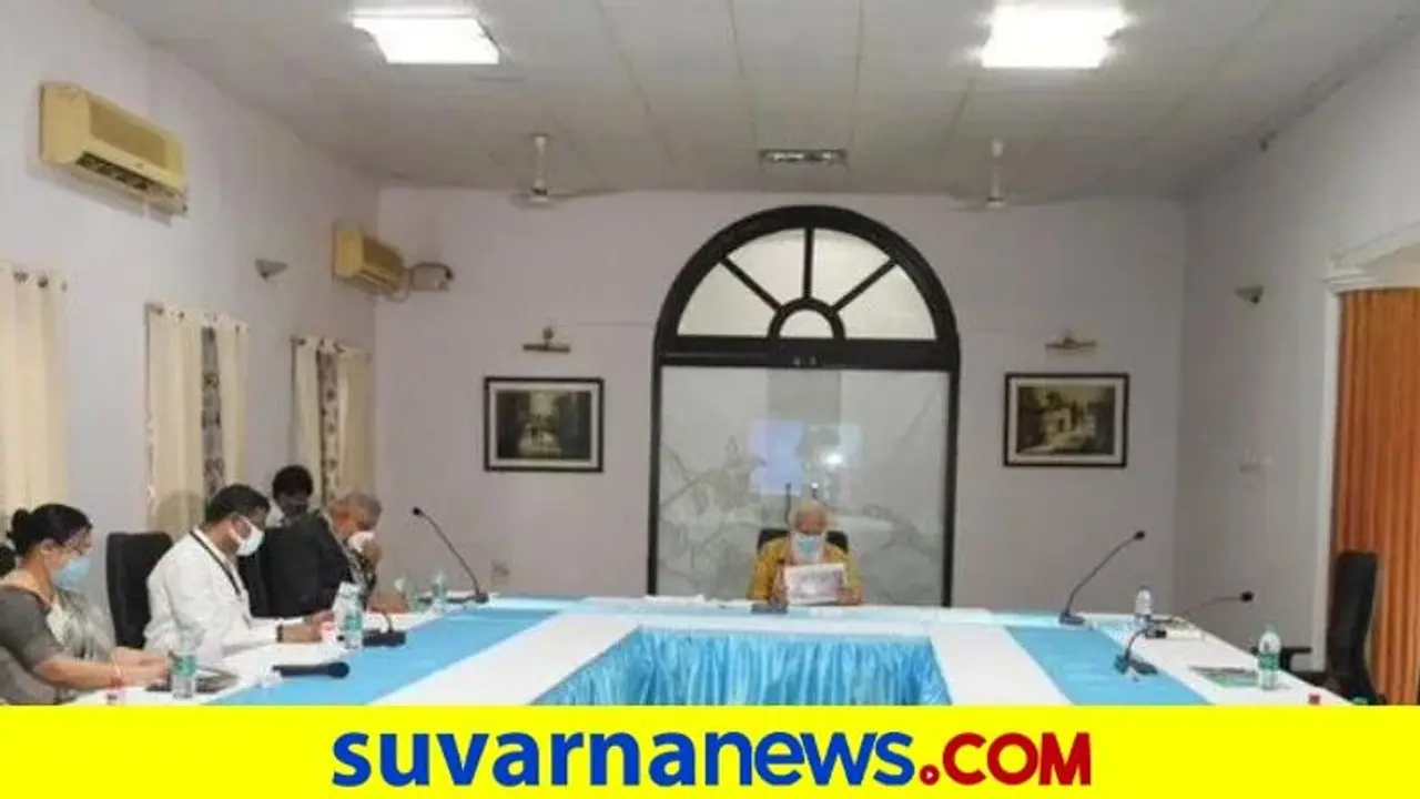 ಮೋದಿ, ಗೌರ್ನರನ್ನೇ ಕಾಯಿಸಿದ ದೀದಿ: ಬಂಗಾಳಕ್ಕೆ ಹೋದ ಪ್ರಧಾನಿಗೆ ಅವಮಾನ! ಮೋದಿ, ಗೌರ್ನರನ್ನೇ ಕಾಯಿಸಿದ ದೀದಿ: ಬಂಗಾಳಕ್ಕೆ ಹೋದ ಪ್ರಧಾನಿಗೆ ಅವಮಾನ!