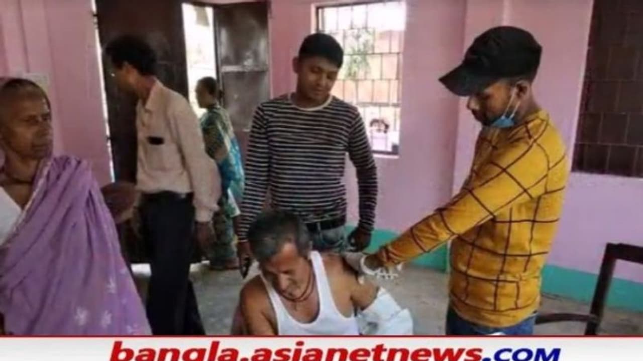 'খুশির খবর', সীমান্ত এলাকায় কোভিড রুখতে বরাদ্দ ৫০ হাজারেরও বেশি ভ্যাকসিন 'খুশির খবর', সীমান্ত এলাকায় কোভিড রুখতে বরাদ্দ ৫০ হাজারেরও বেশি ভ্যাকসিন