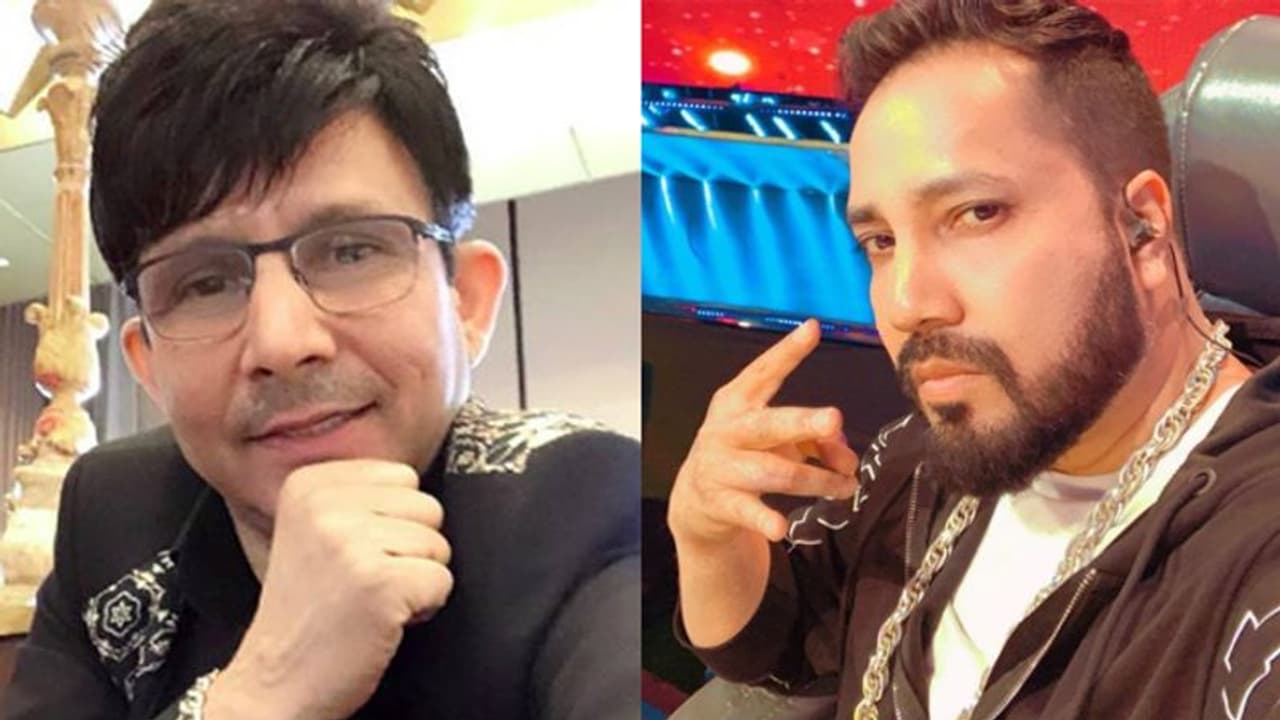 सलमान खान के बाद KRK ने लिया मीका सिंह से पंगा, गुस्से में सिंगर बोला केस नहीं सीधे झापड़ मारूंगा सलमान खान के बाद KRK ने लिया मीका सिंह से पंगा, गुस्से में सिंगर बोला केस नहीं सीधे झापड़ मारूंगा
